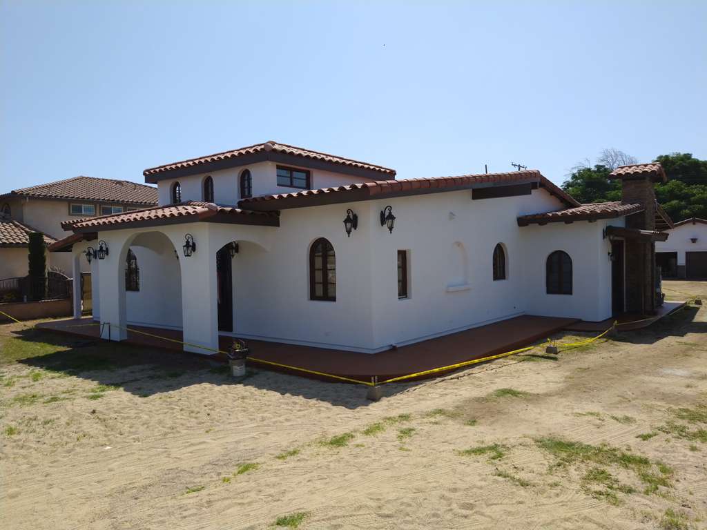 House construction in Los Angeles, CA by KK CONSTRUCTION LLC